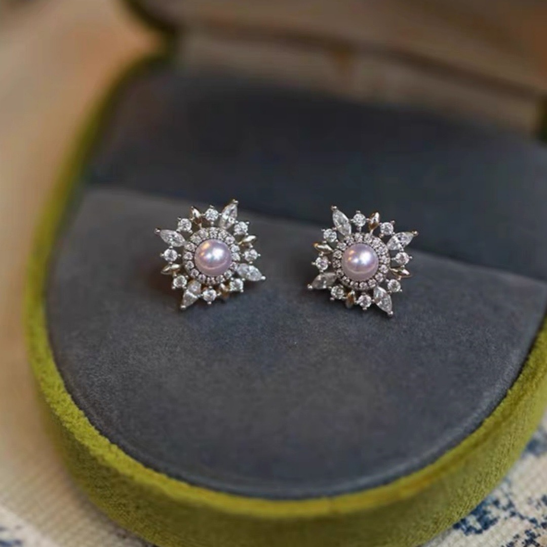 Elegant Vintage Sunflower Stud - огляд і ціна Vintage Fashion Center