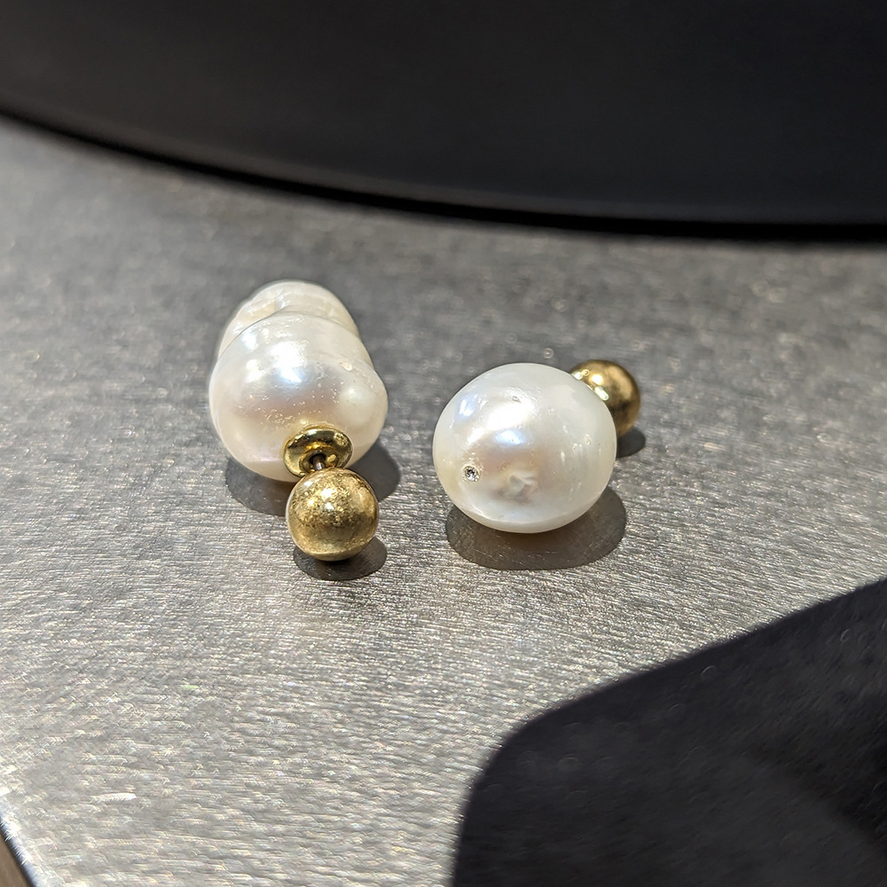 Natural Freshwater Pearl Stud  - огляд і ціна Vintage Fashion Center