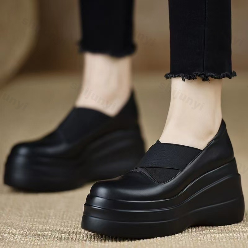 Women's Vintage Shallow Mouth  - огляд і ціна Vintage Fashion In 2025